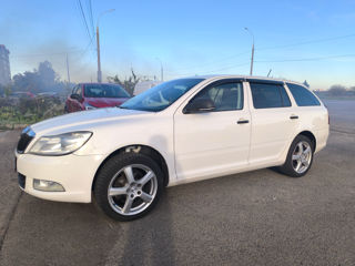 Skoda Octavia foto 4