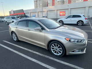 Ford Fusion foto 9