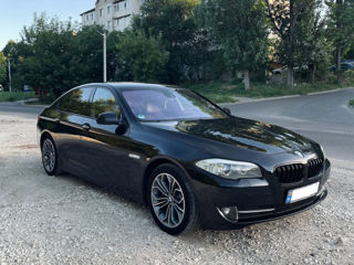 BMW 5 Series foto 2