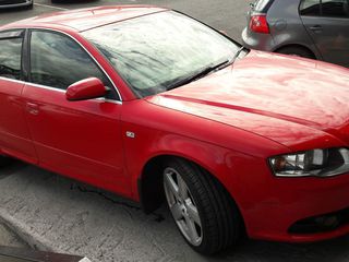 Audi A4 foto 1