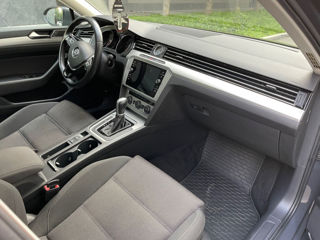 Volkswagen Passat foto 9