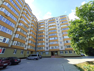 Apartament cu 2 camere, 77 m², Aeroport, Chișinău foto 2