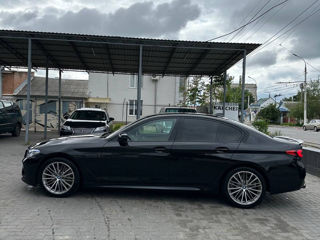 BMW 5 Series фото 9