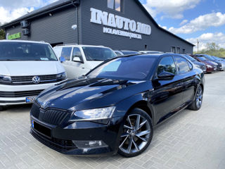 Skoda Superb foto 1