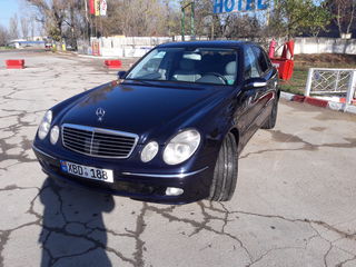 Mercedes E Class foto 1