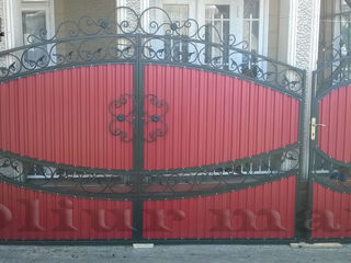Porți, garduri, balustrade, copertine , gratii, uși  metalice și alte confecții  din fier forjat foto 8