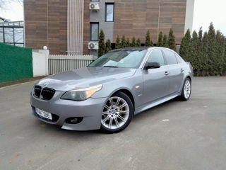 BMW 5 Series фото 0