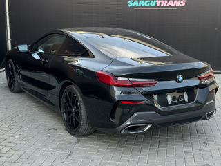 BMW 8 Series foto 6