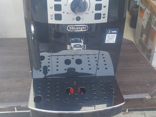 Se vinde aparate de cafea Delonghi magnificas, Phillips 2200,Delonghi primadonna soul.