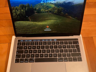 Vând MacBook Pro 2019 foto 4