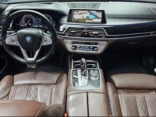 BMW 7 Series foto 7