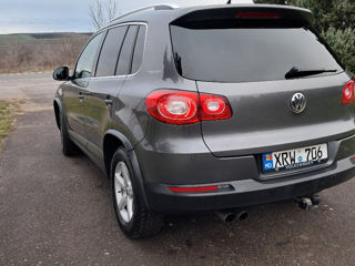 Volkswagen Tiguan foto 2