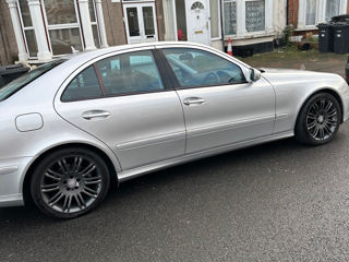 Mercedes E-Class foto 4