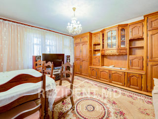 Apartament cu 4 camere, 85 m², Buiucani, Chișinău foto 4