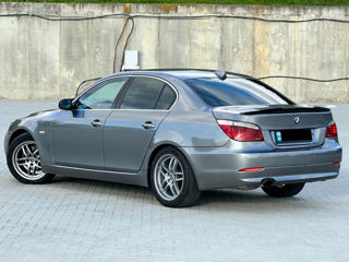 BMW 5 Series foto 5