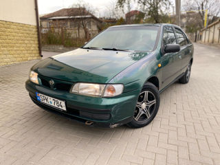 Nissan Almera foto 3