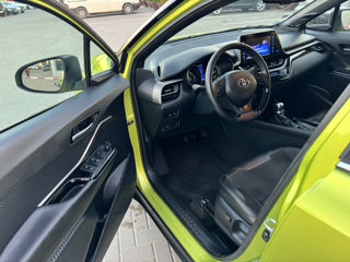 Toyota C-HR foto 11