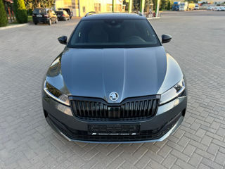 Skoda Superb foto 2