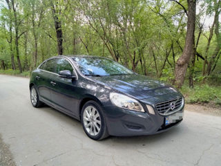 Volvo S60 foto 3