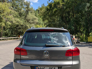 Volkswagen Tiguan foto 2