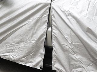КУПЛЮ тент-чехол для автомобиля из тонкой и легкой серебристой ткани с молнией для двери. Размер XXL foto 2