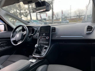 Renault Grand Scenic foto 11