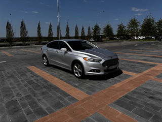 Ford Fusion foto 6