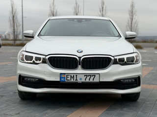 BMW 5 Series foto 2