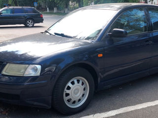 Volkswagen Passat foto 1