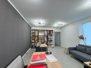 Casă în 2 nivele! str. Liviu Rebreanu, Ciocana, 150m2 + 6 ari! Euroreparație! foto 2