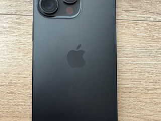iPhone 15 pro max  1T Black Titanium