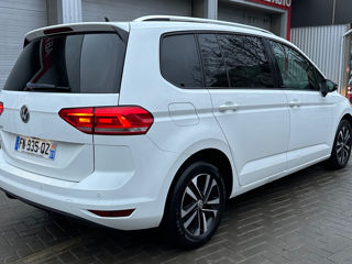 Volkswagen Touran foto 6