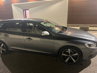 Volvo V60 foto 3