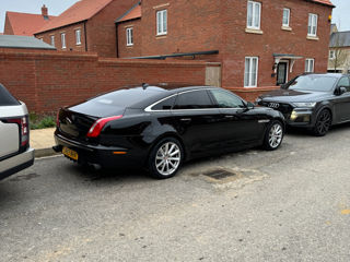 Jaguar XJ фото 4