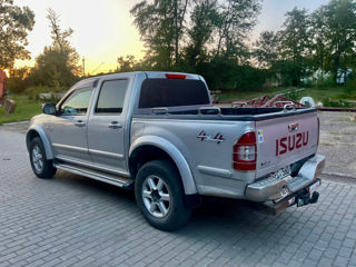 Isuzu D-Max foto 6