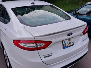 Ford Fusion foto 9