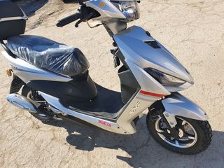 Yamaha aerox foto 5