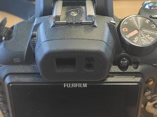 Fujifilm FinePix HS10 foto 2