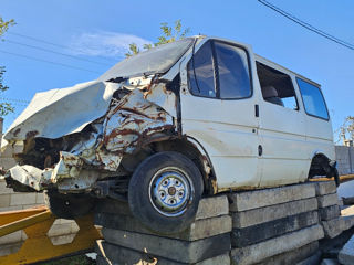 Ford transit pentru dezmembrări foto 3