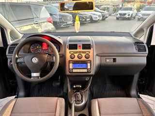 Volkswagen Touran foto 8