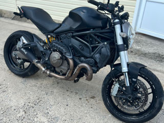 Ducati Monster 821 Dark foto 2