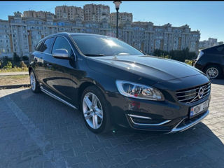 Volvo V60 foto 1