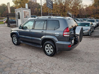 Toyota Land Cruiser Prado foto 8