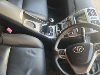 Toyota Avensis foto 5