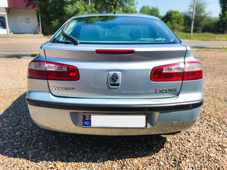 Renault Laguna foto 4