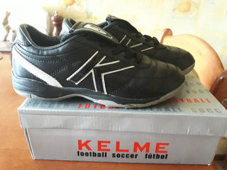 Cпортивная обувь Kelme, бампы для футбола,размер 34.5 стелька 22 см foto 1