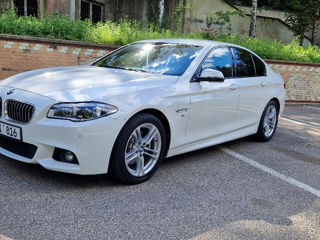 BMW 5 Series foto 1