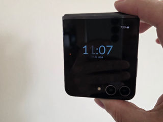 Samsung galaxy Z Filip 5 foto 2