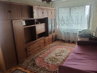 Apartament cu 3 camere, 71 m², Buiucani, Chișinău foto 2