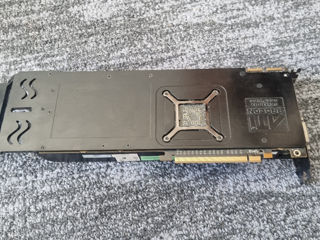 ATI Radeon HD5870 foto 4